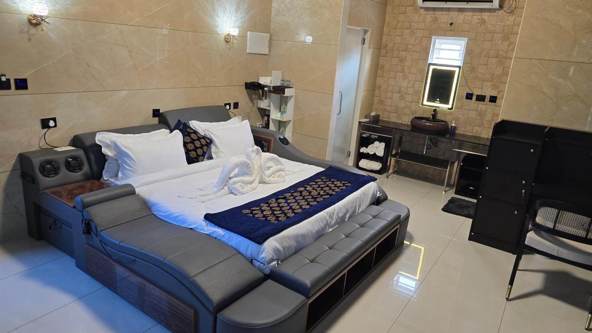 Willington & Harbour View Residency Hotell Kochi Exteriör bild